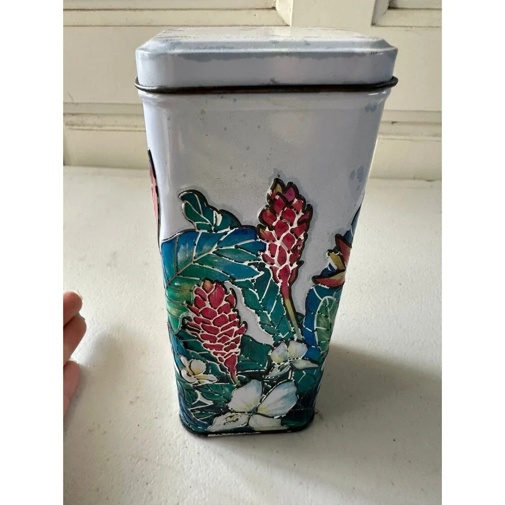 Island Plantations Hawaiian Tea Cookies Embossed Tropical Tall Tin Container